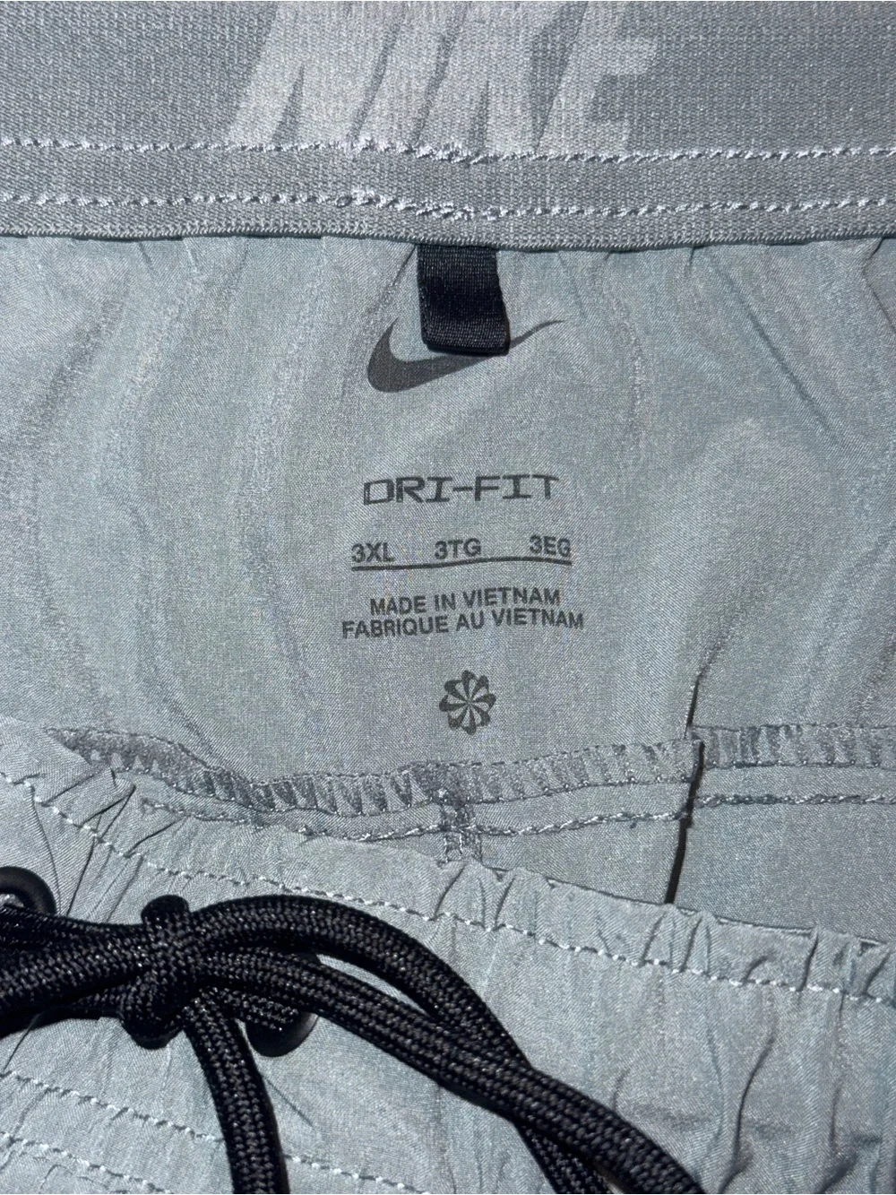 Nike Dri-FIT Unlimited Woven 7-Inch Shorts in Smoke Grey/Black Mens 3X NWOT